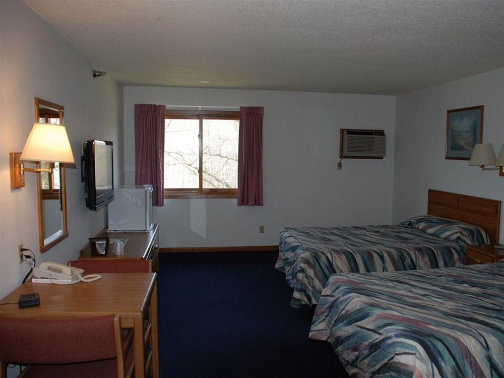 Amerivu Inn Warroad Екстер'єр фото